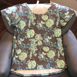 Lularoe Classic T. Size L.